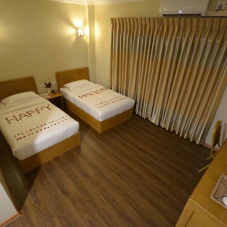 Inle Strand Hotel Науншве Екстер'єр фото