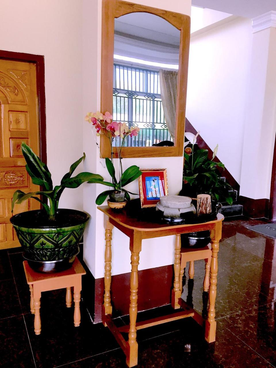 Inle Strand Hotel Науншве Екстер'єр фото